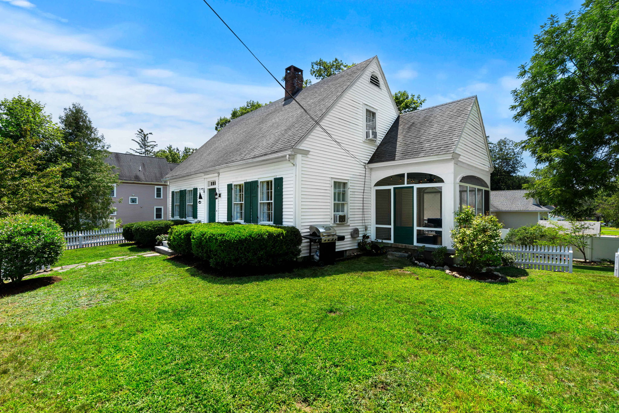 16 Brookline St, Nashua, NH 03064, USA Photo 19