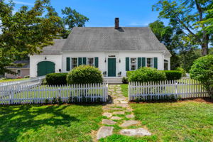 16 Brookline St, Nashua, NH 03064, USA Photo 17