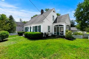 16 Brookline St, Nashua, NH 03064, USA Photo 18