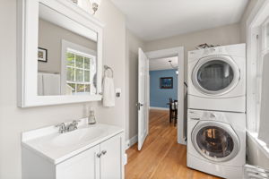 16 Brookline St, Nashua, NH 03064, USA Photo 36