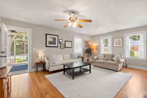 16 Brookline St, Nashua, NH 03064, USA Photo 37