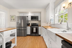 16 Brookline St, Nashua, NH 03064, USA Photo 45