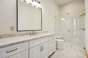 Bath Room # 2 Quarts Top