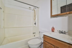  Photo 36