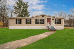 16 Deborah Ave, Raymond, NH 03077, USA Photo 7