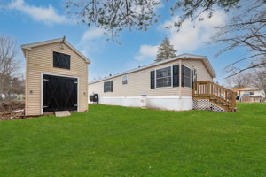 16 Deborah Ave, Raymond, NH 03077, USA Photo 9