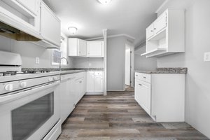 16 Deborah Ave, Raymond, NH 03077, USA Photo 11
