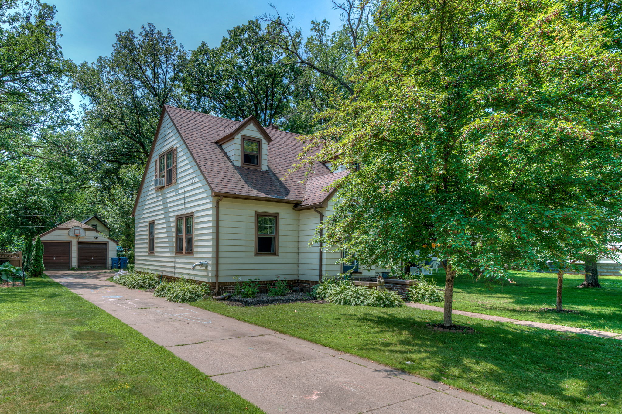 16 E Douglas St, Rice Lake, WI 54868 ArchiPix