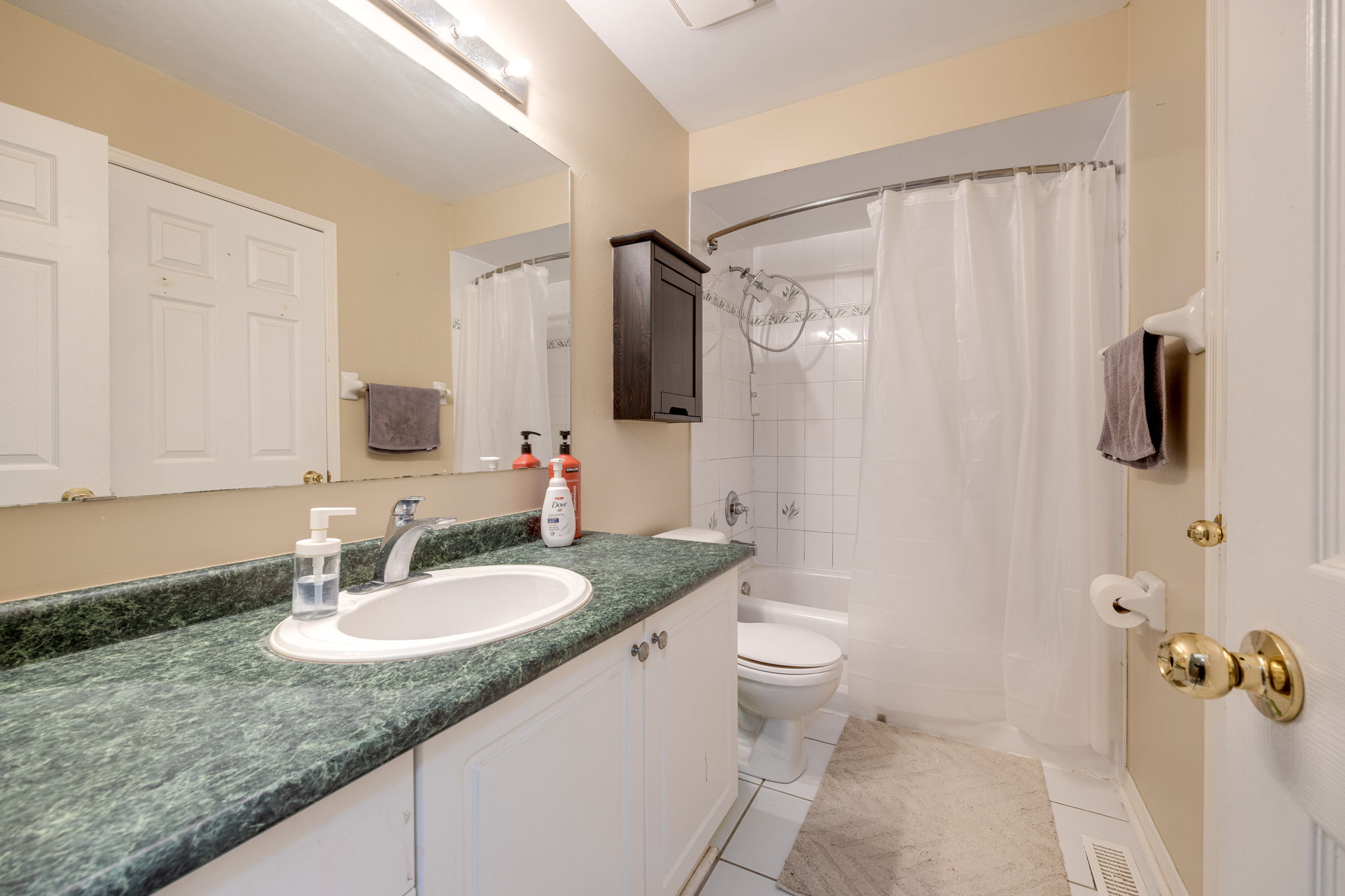 Toronto property showcase — delivered property photograph 14