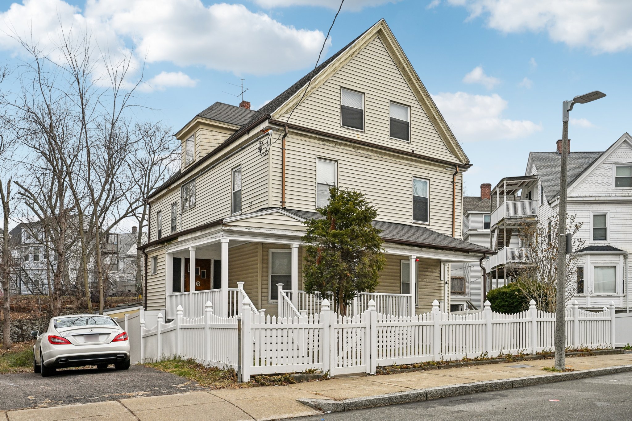 Gannett St 1-S2412-004.jpg