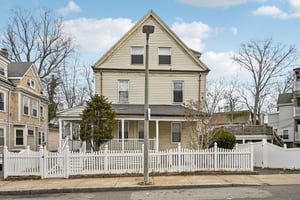 Gannett St 1-S2412-001.jpg