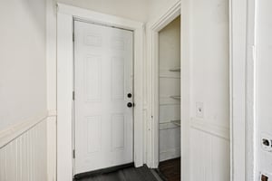 Gannett St 1-S2412-006.jpg