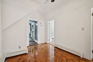 Gannett St 1-S2412-018.jpg