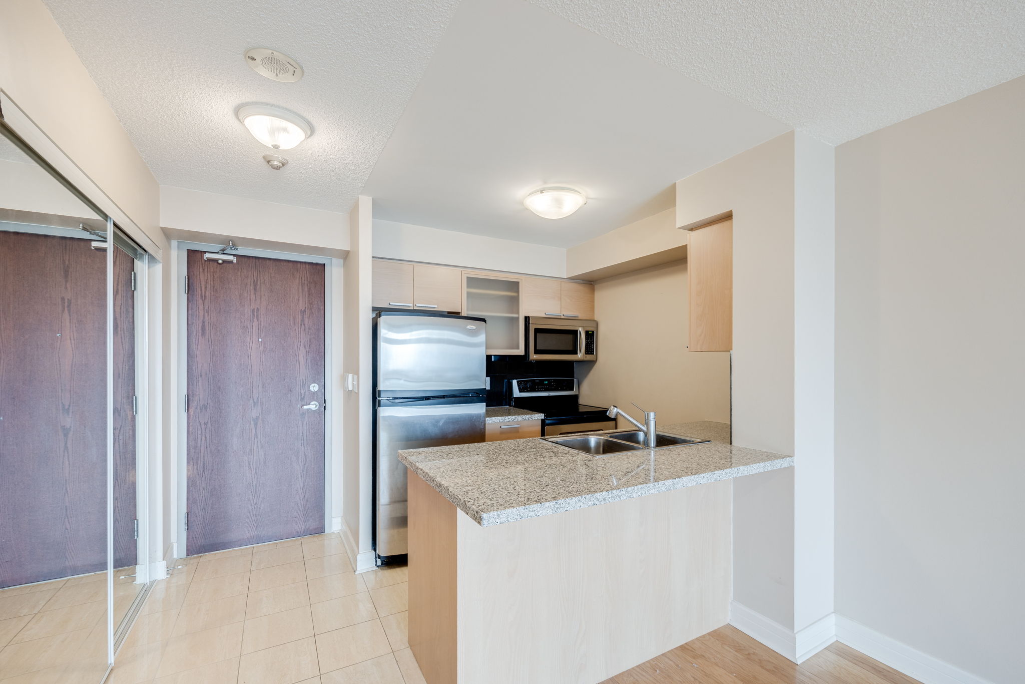 Toronto property showcase — delivered property photograph 8