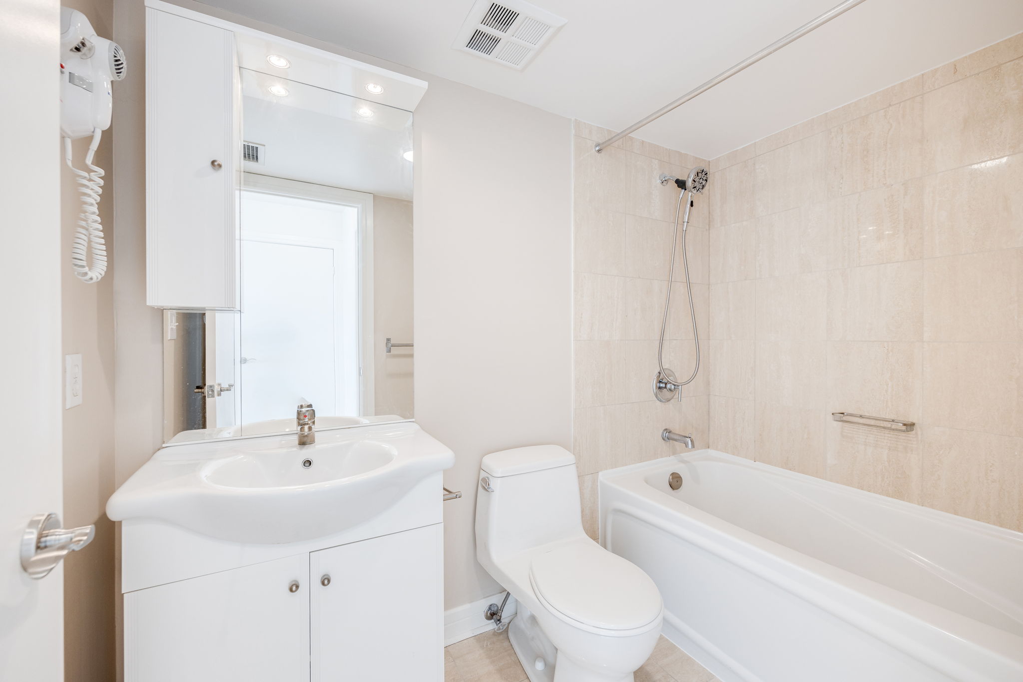 Toronto property showcase — delivered property photograph 19
