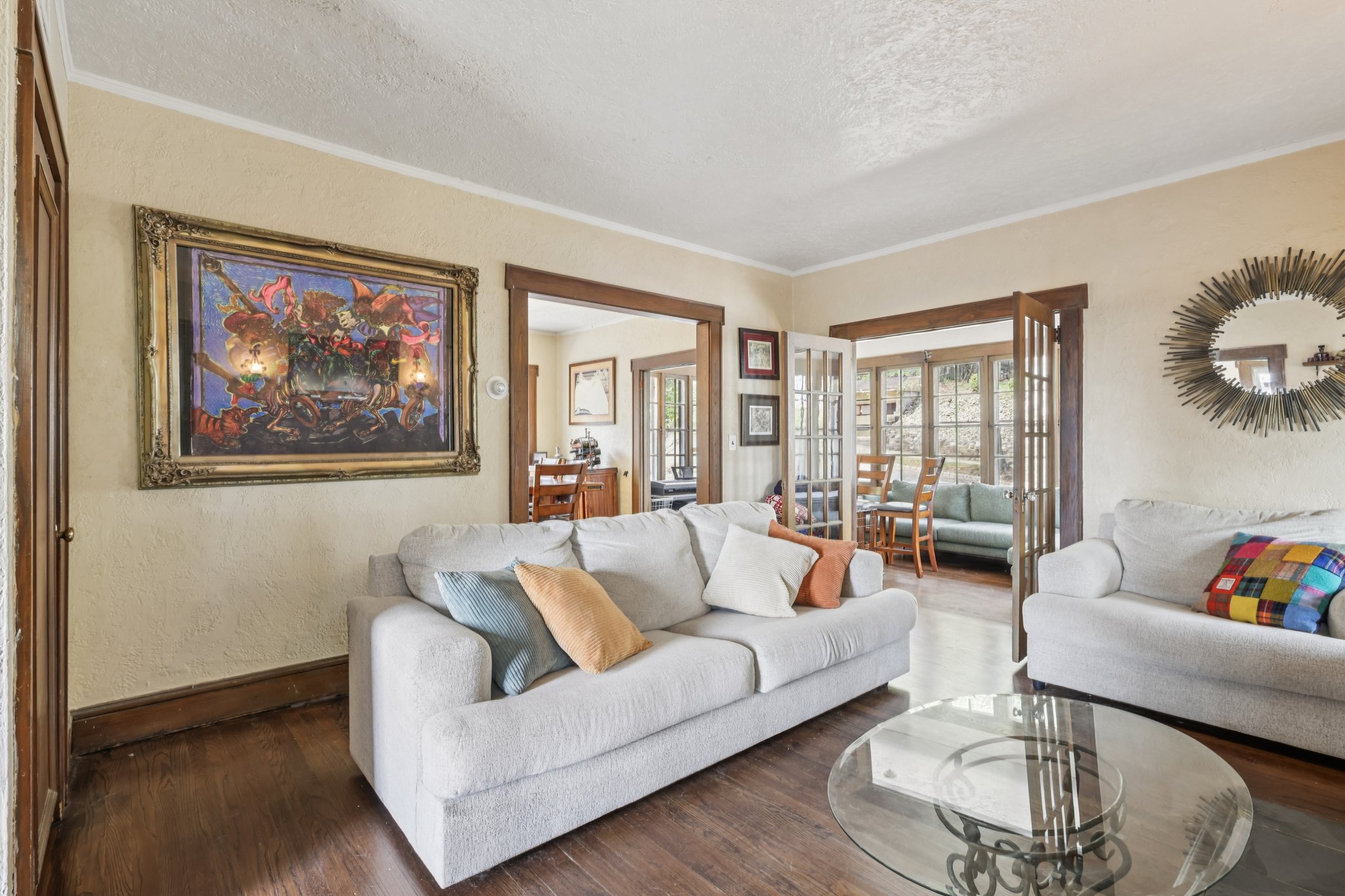 Jones Pl-S1704-024.jpg