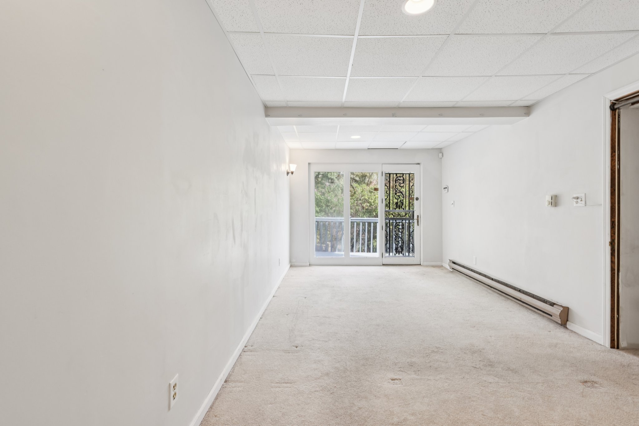 Jones Pl-S1704-041.jpg