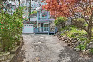 Jones Pl-S1704-002.jpg