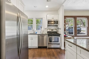 Jones Pl-S1704-016.jpg