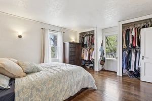 Jones Pl-S1704-022.jpg