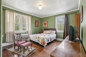 Jones Pl-S1704-027.jpg