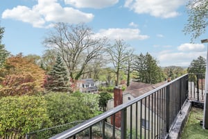 Jones Pl-S1704-047.jpg