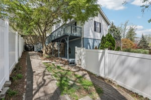 Jones Pl-S1704-050.jpg