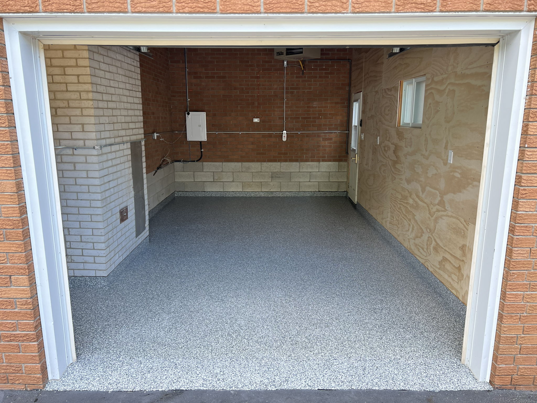Insulated & Heated Garage with Epoxy Floor