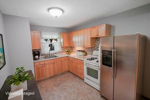 16307 Final 0042 virtually staged.jpeg