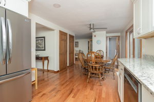 KitchenBreakfastArea-2