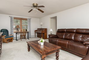 FamilyRoom-3