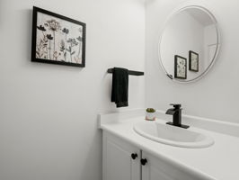  Photo 33