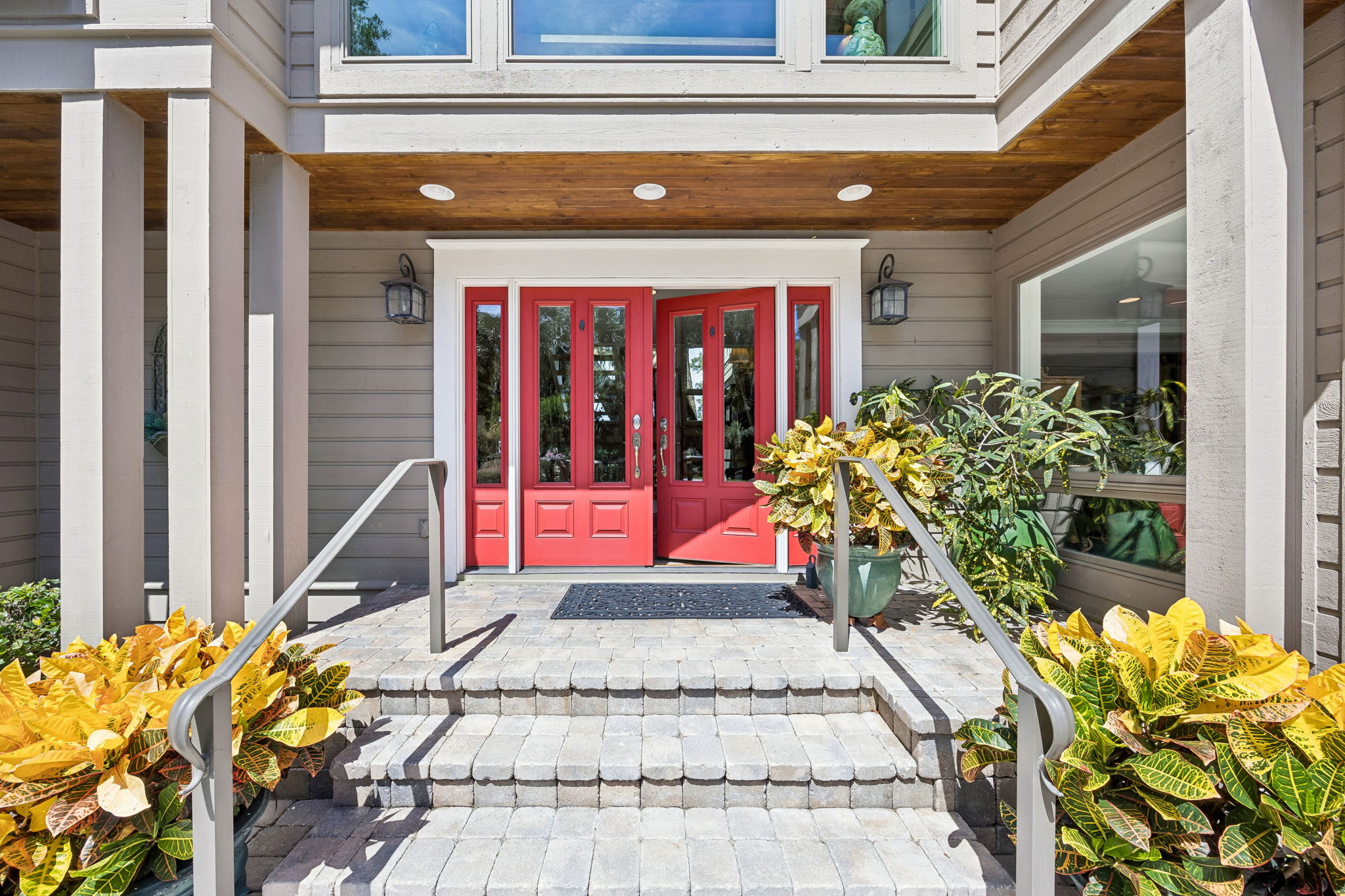 Front Entry Detail