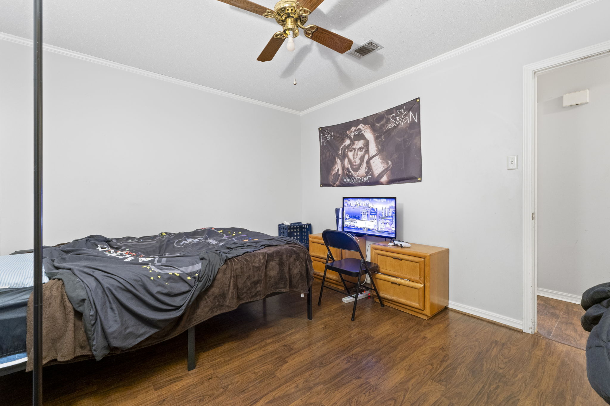  Photo 21