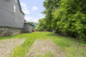  Photo 49