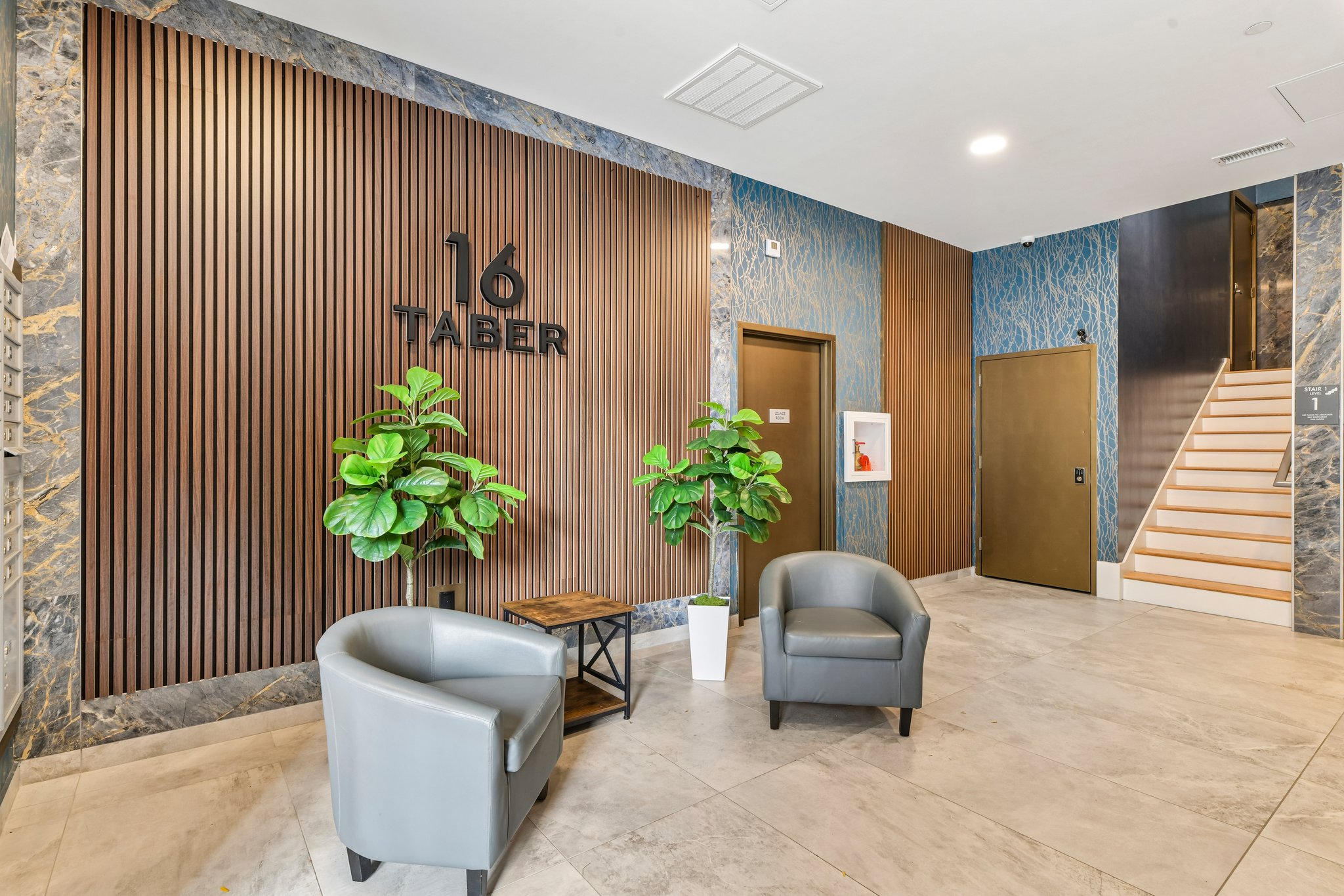 Taber St 203-S0510-002.jpg