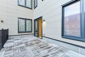 Taber St 203-S0510-019.jpg