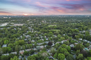 We are a great commuter town!  NYC accessible by train or bus.