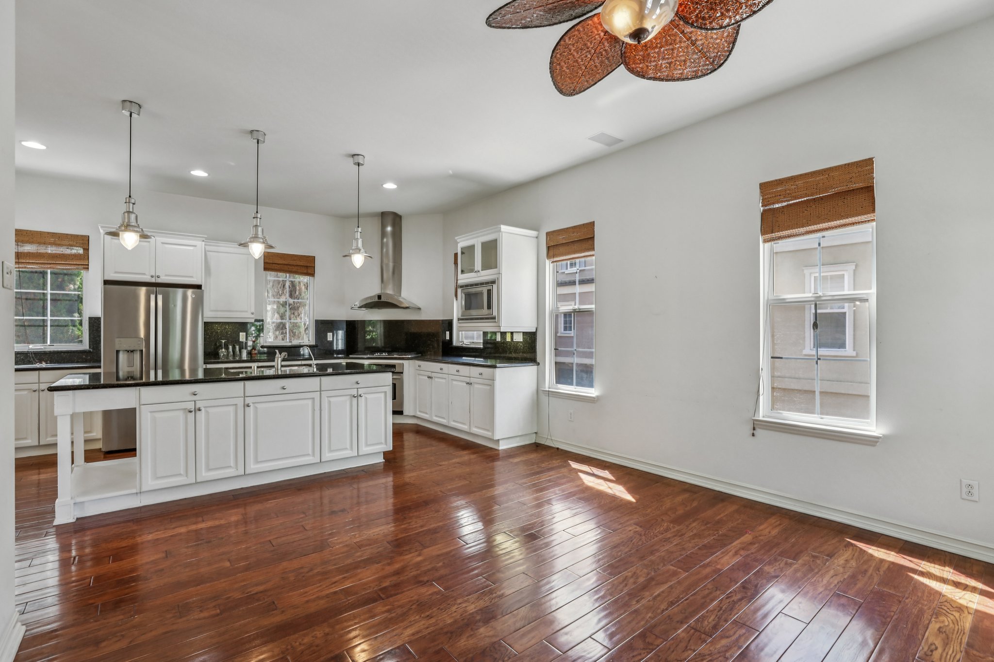 Via Amanti-S1604-017.jpg