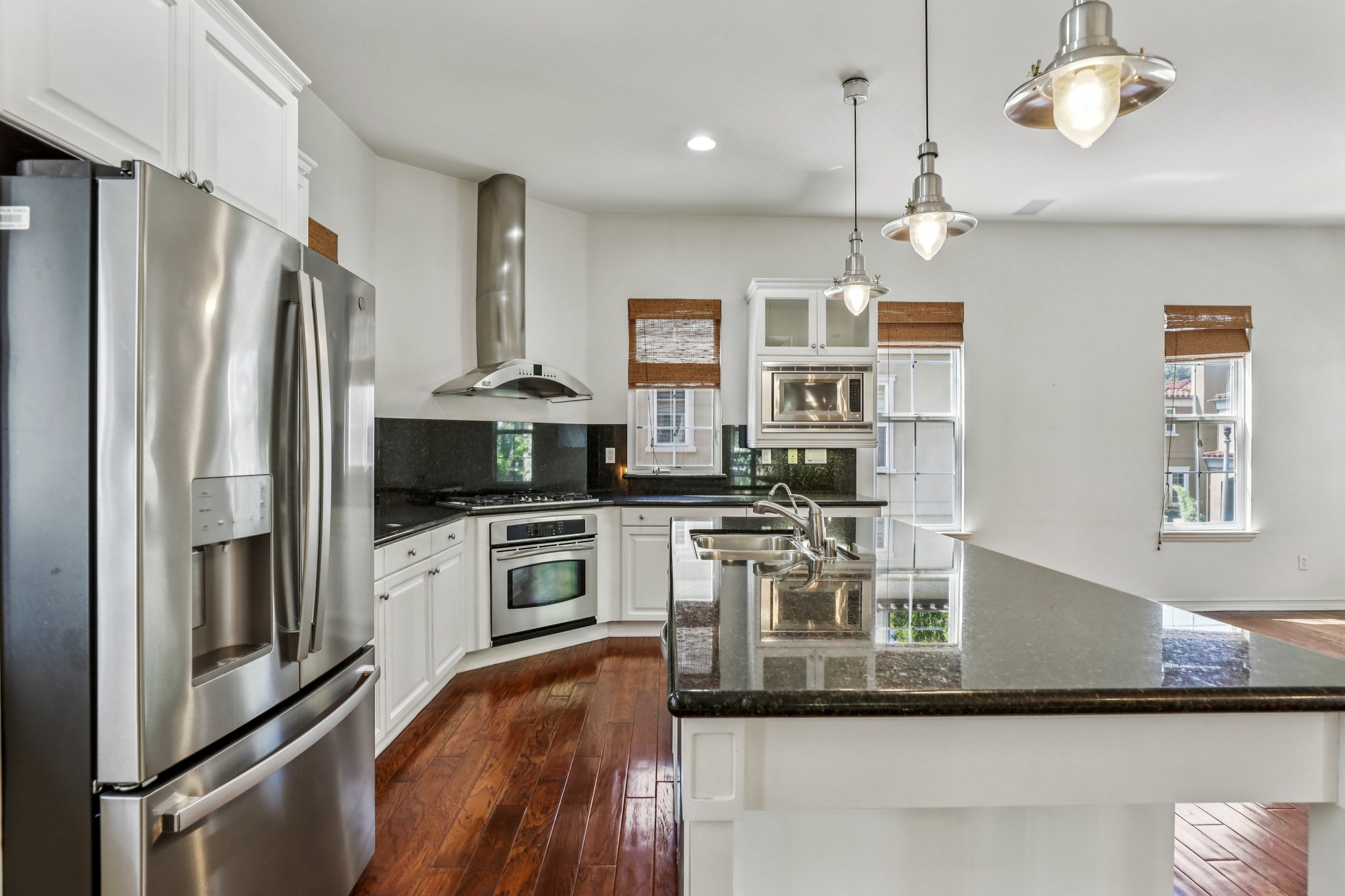 Via Amanti-S1604-018.jpg