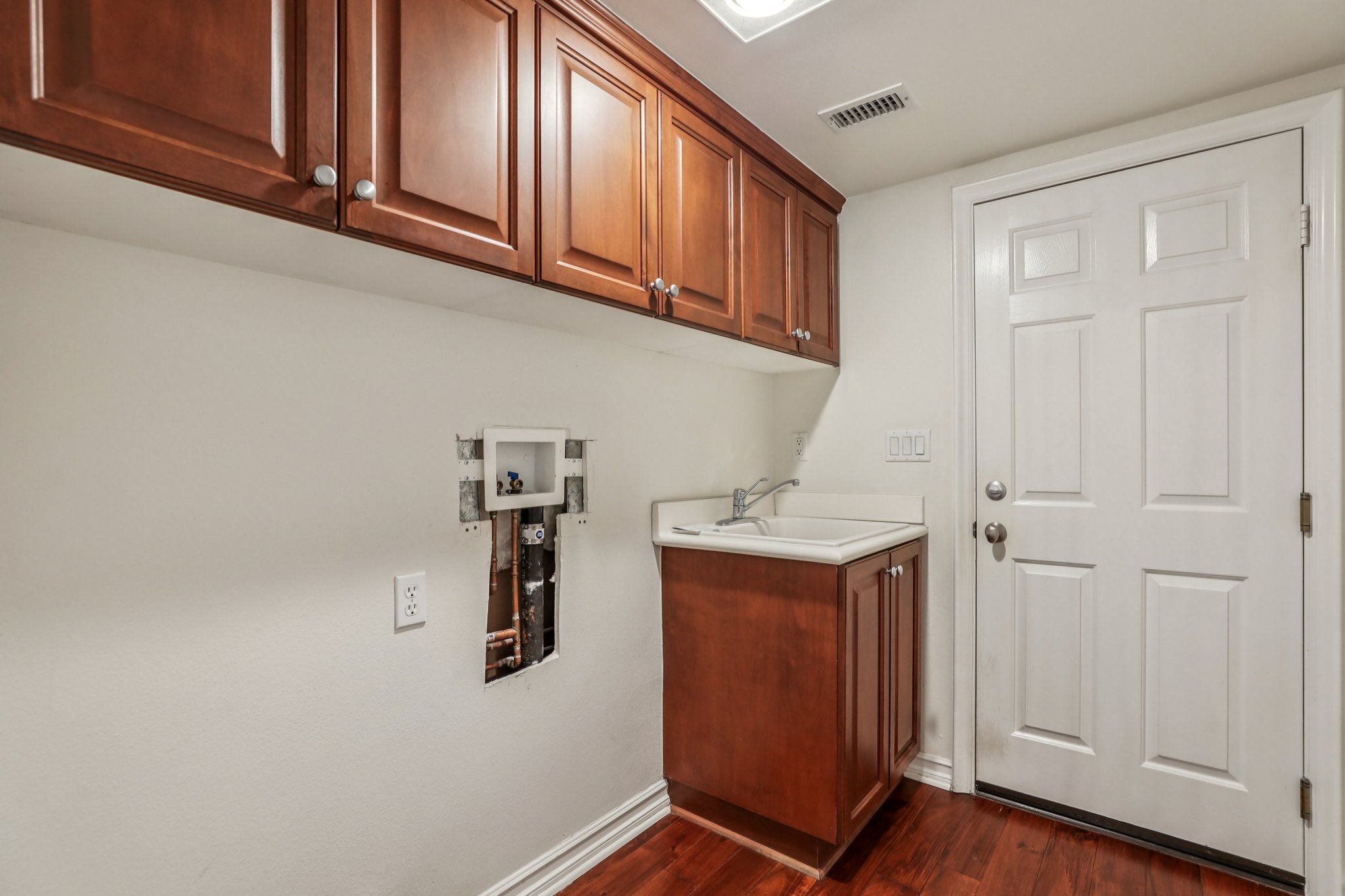 Via Amanti-S1604-029.jpg