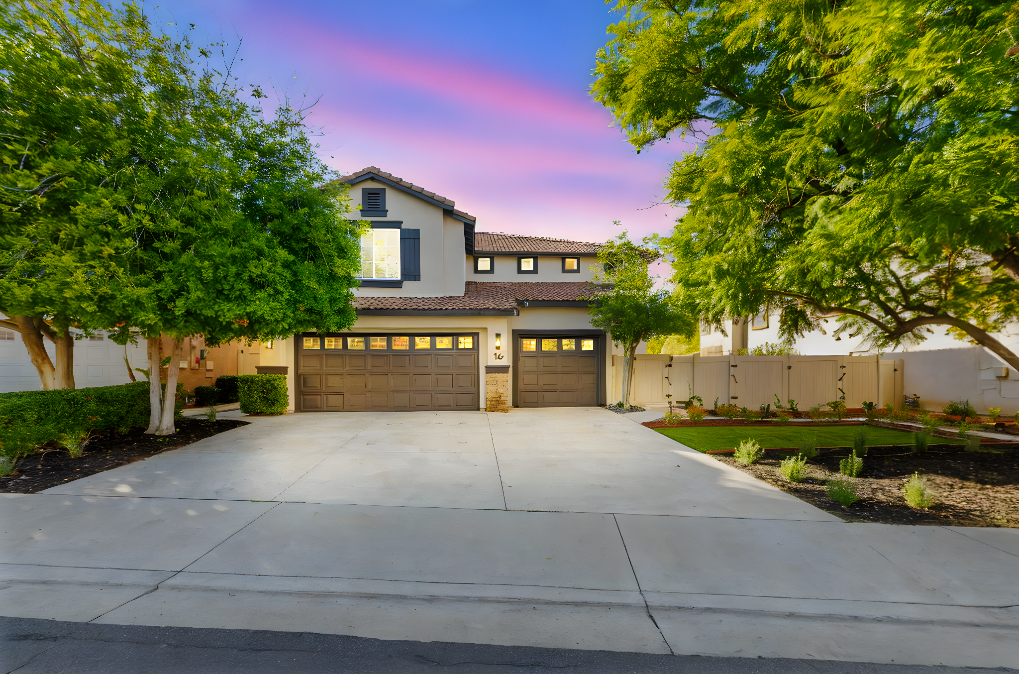 1-16 Via Valtelena day to dusk.jpeg