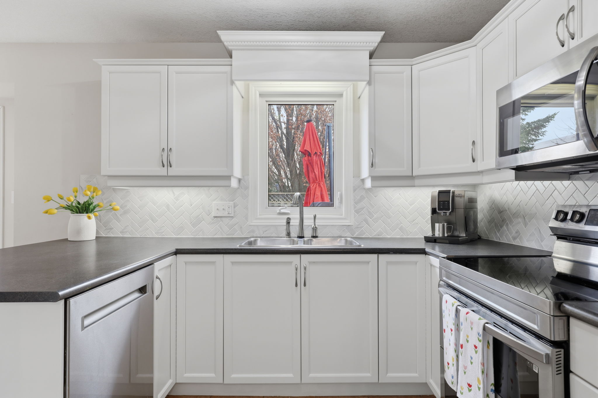 16 Windemere Place - Final Listing Photos-029