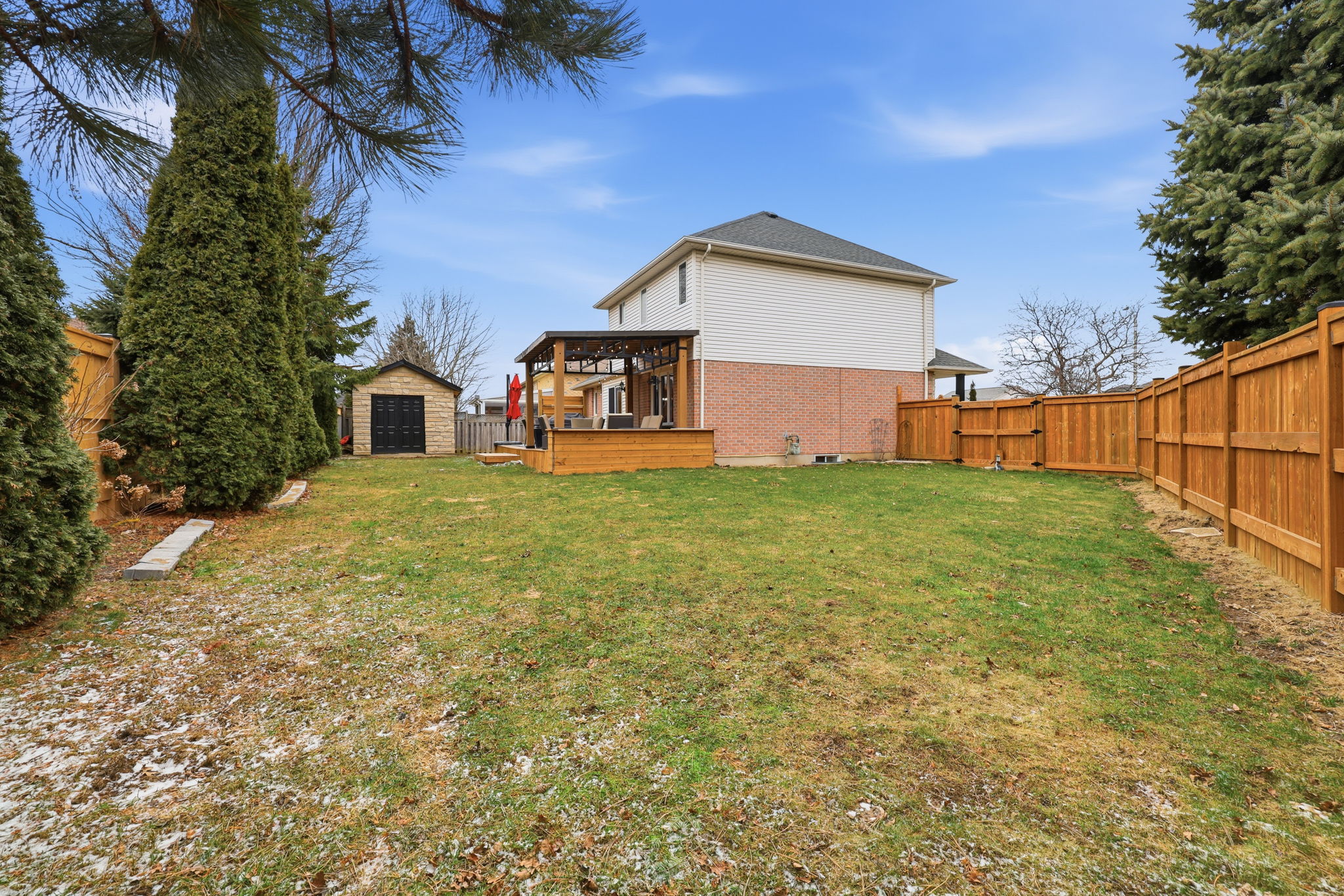 16 Windemere Place - Final Listing Photos-041