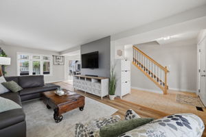 16 Windemere Place - Final Listing Photos-019