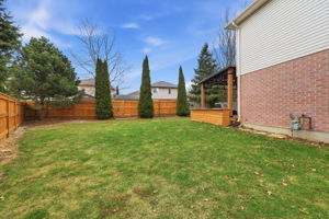 16 Windemere Place - Final Listing Photos-040