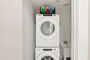  Photo 51