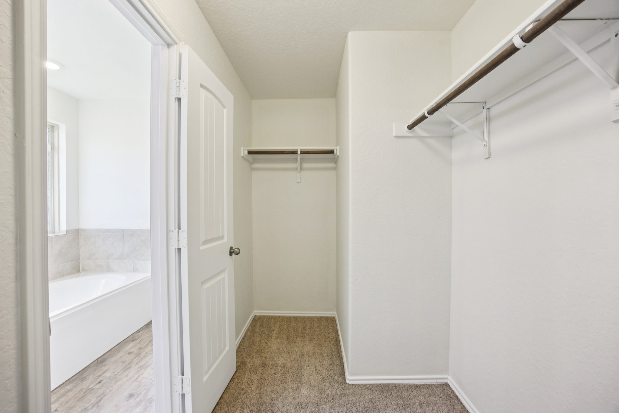 Field Ridge-S2203-027.jpg