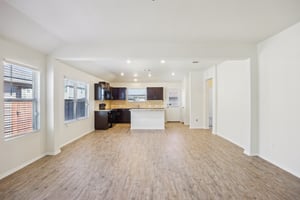 Field Ridge-S2203-008.jpg