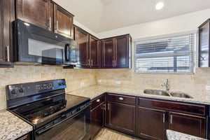 Field Ridge-S2203-011.jpg